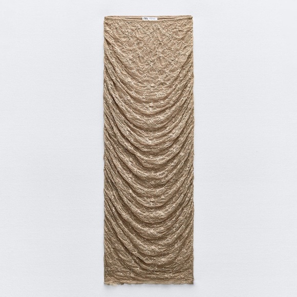 Zara Shiny lace set - Picture 2 of 2